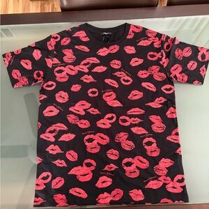 Balmain Kiss Print Black Tee with Red Lip Pattern